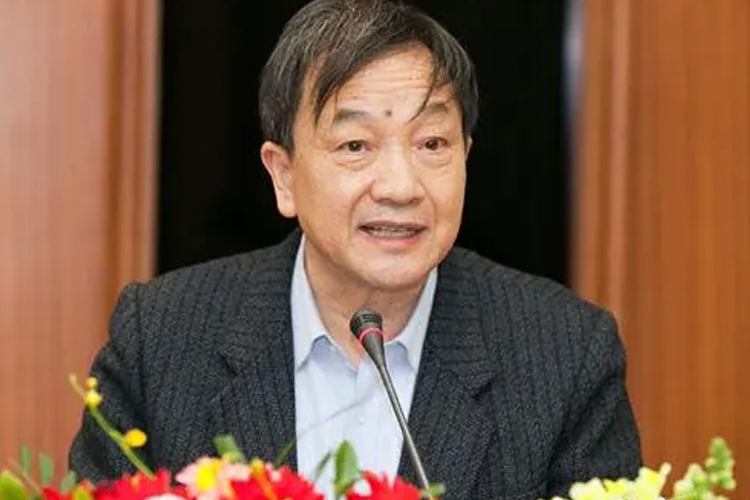 中国社科院原副院长李慎明喜获健康老人功勋荣誉称号