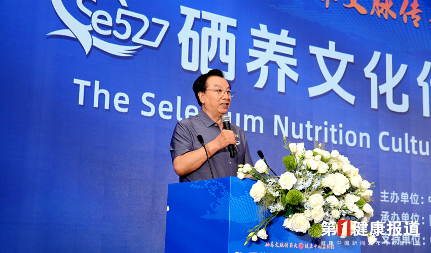 吴昊昱_副本.jpg