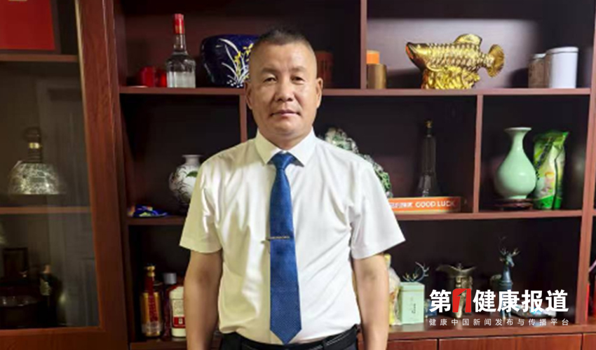 巴立房修内功研国学得智慧获颁健康宣传大使