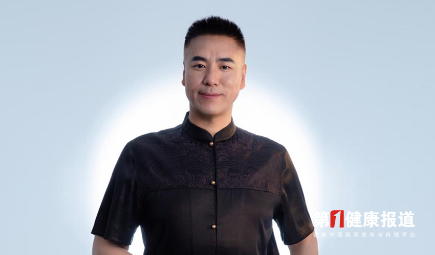 潘锐创立容拳道激活人体自愈能力获颁健康宣传大使