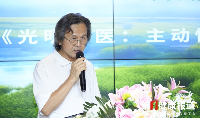 张庆.JPG