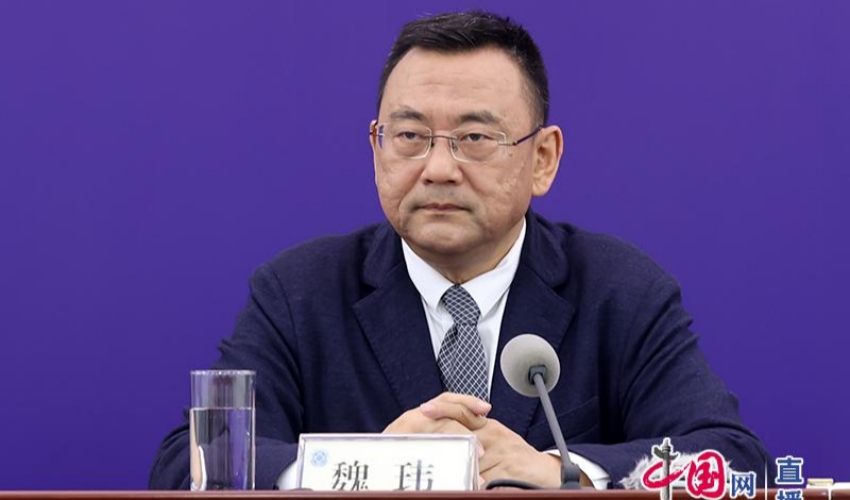 发布会上看中医专家魏玮如何解读“春捂秋冻”养生谚语？